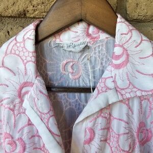 Super cute spring vintage dress